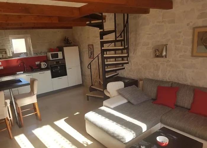 Casa Ladonja